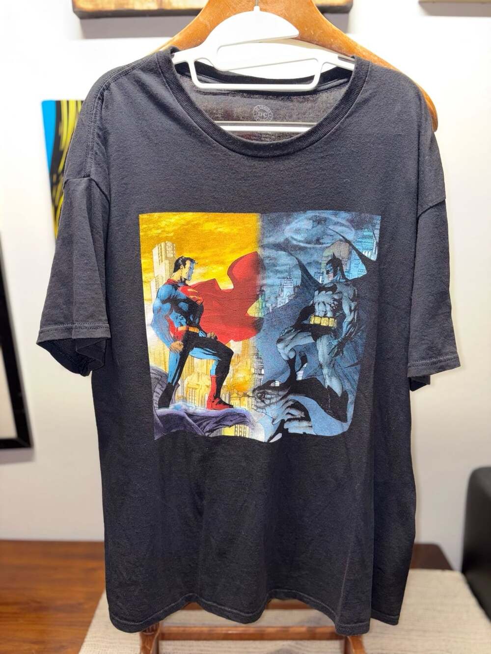 DC Comics Superman Vs Batman Graphic T-Shirt XL Black